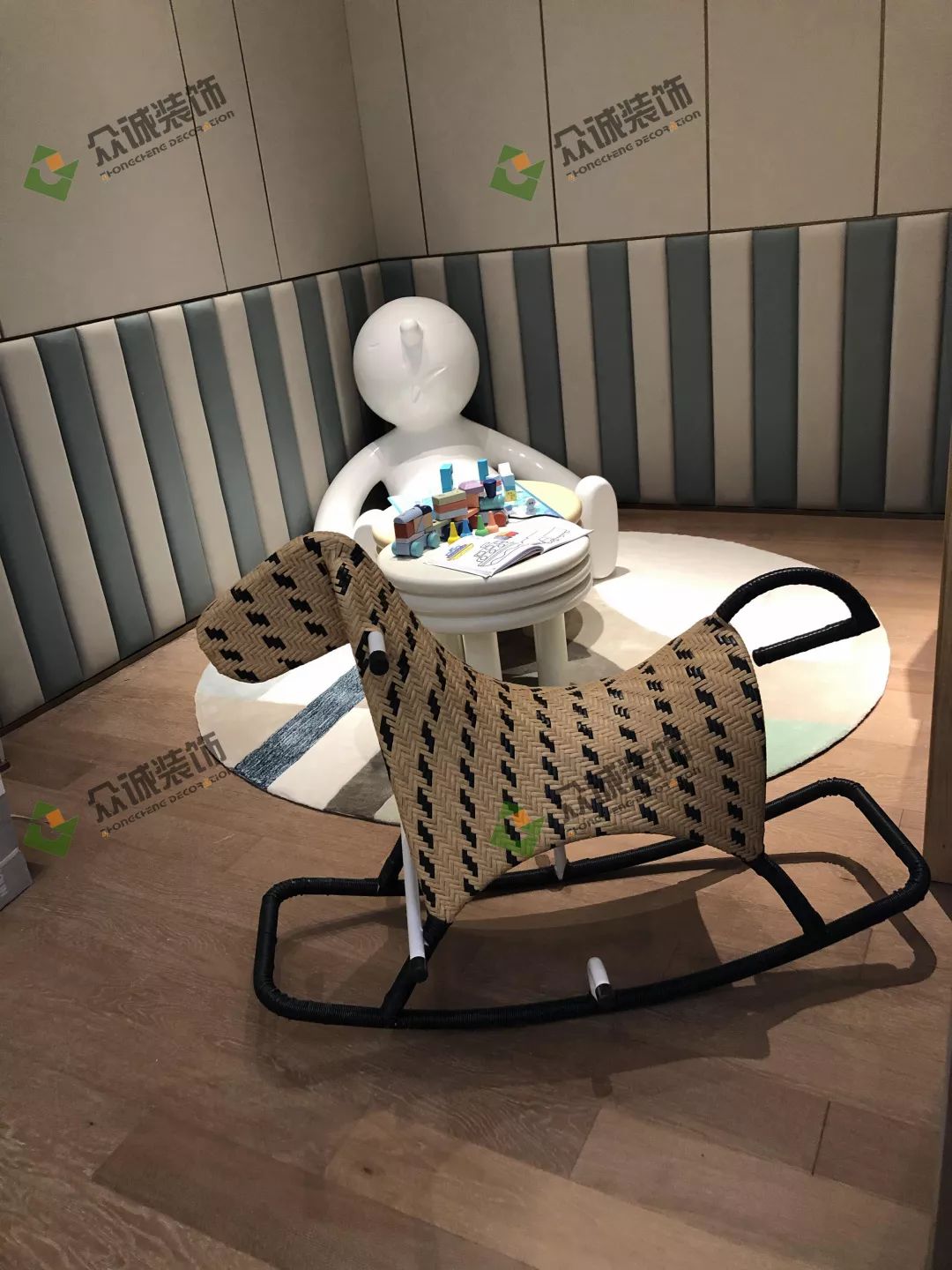 远洲国际城市展厅 | “轻奢风”的低调奢华-5