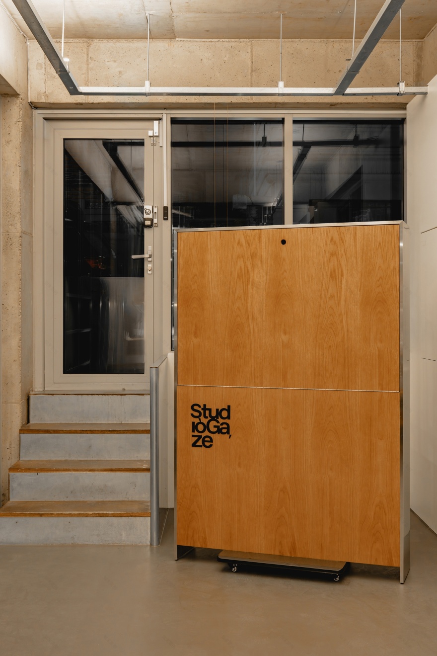 Studio Ga, ze's 视频制作工作室丨You Knock Knock-7