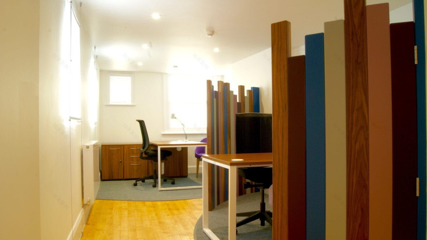 英国 Kent Reliance 银行旗舰店 · 150 年历史的精致翻新-22