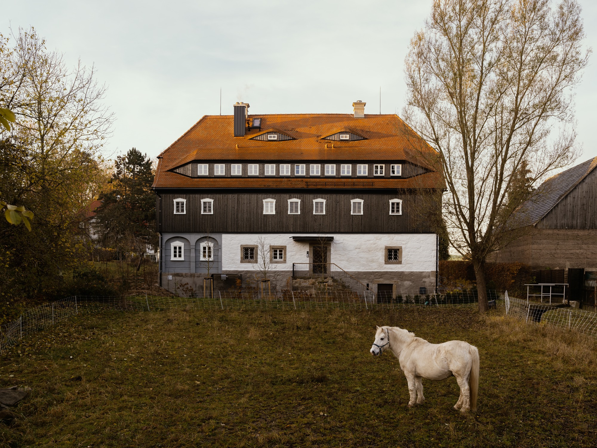 Faktorenhaus Schönbach · 历史建筑的现代蜕变丨德国-19