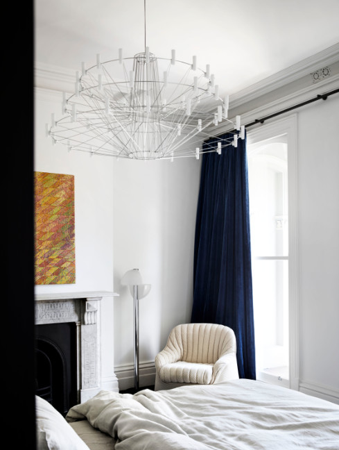 金色的;金黄色的;金的;金制的-120