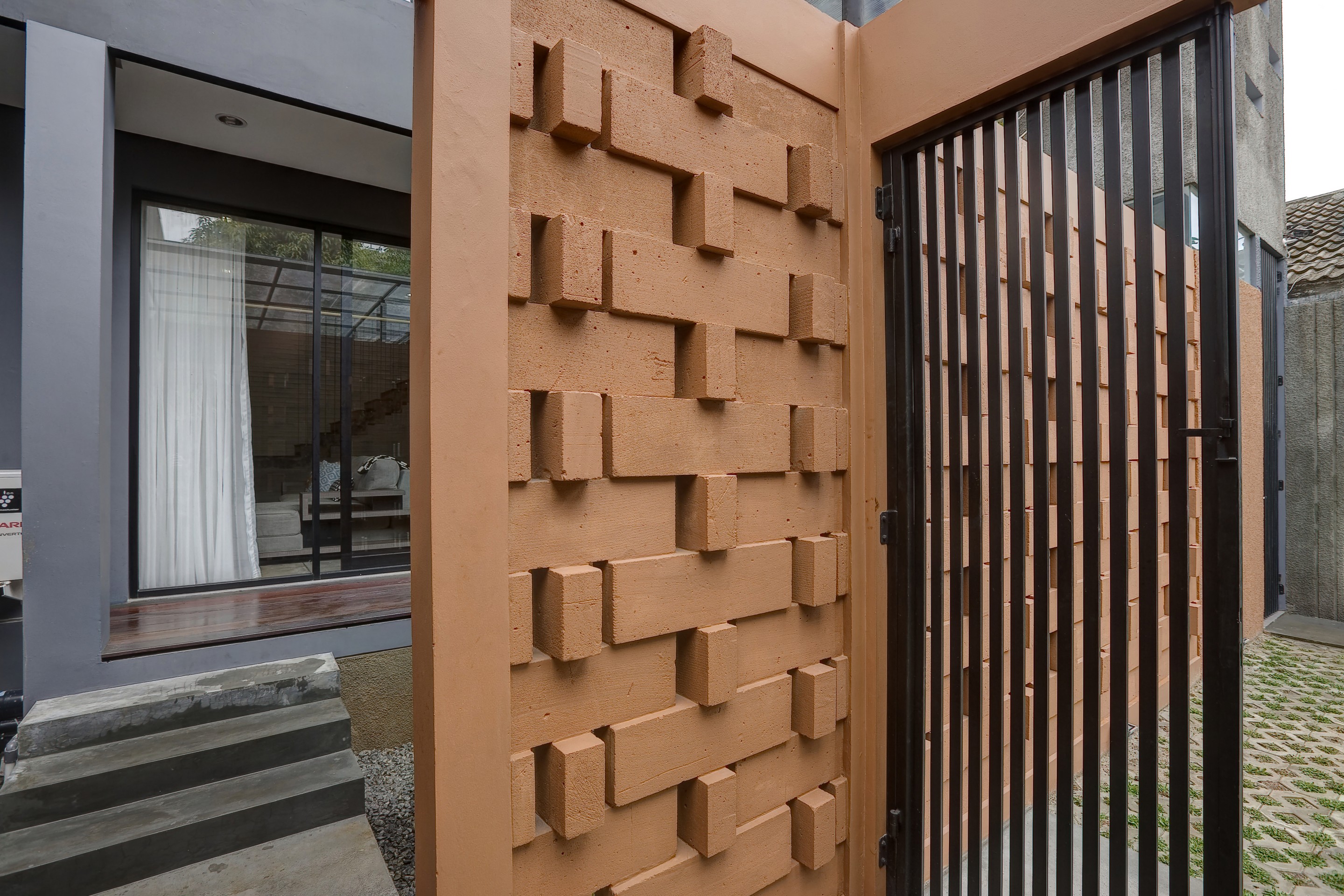 印尼西雅加达 150 平米砖房 | 轻质砖与混凝土的巧妙结合-48