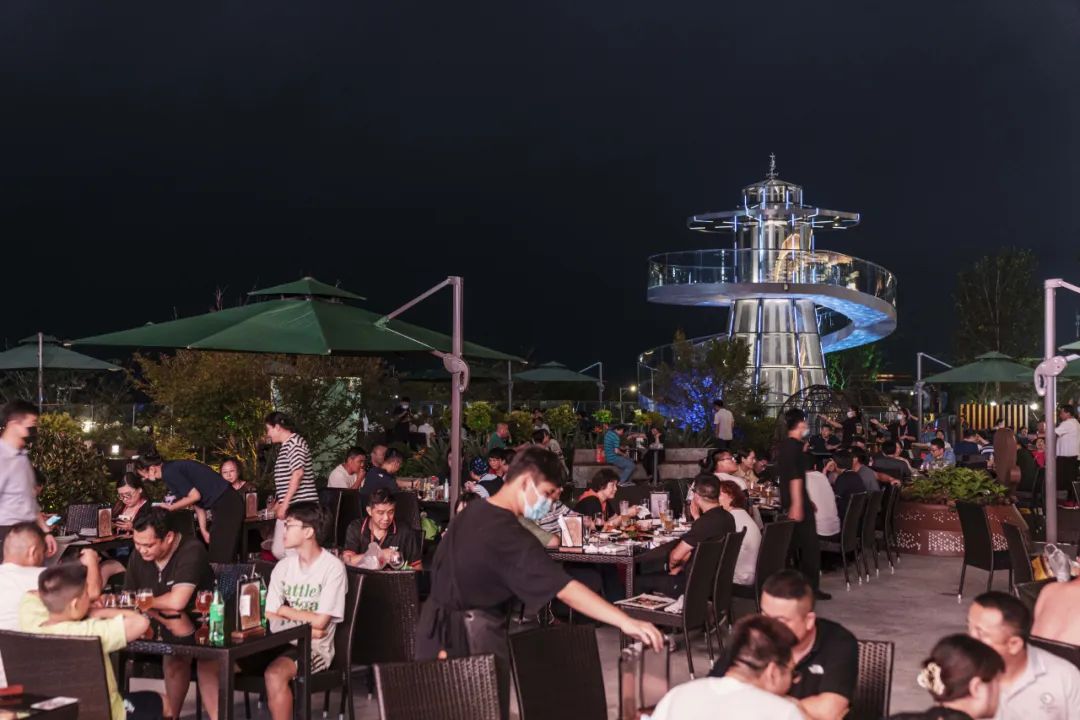 夏的热烈在麦芽香气中 ｜青岛啤酒 · 时光海岸精酿啤酒花园-64