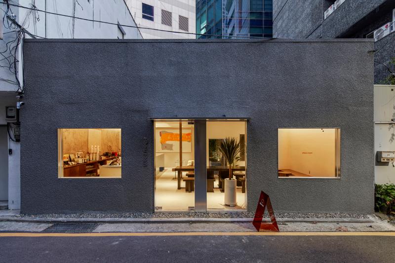 现代简约 20 平米咖啡馆，儿童友好设计展现温馨氛围-2