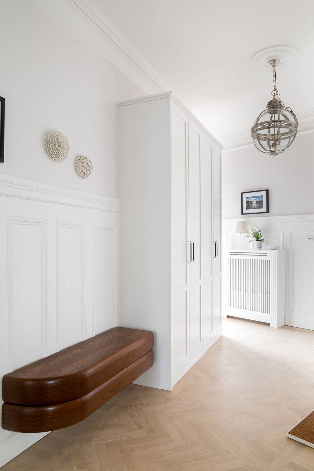 斯德哥尔摩优雅白色公寓,超大空间与精致装饰的完美结合-24