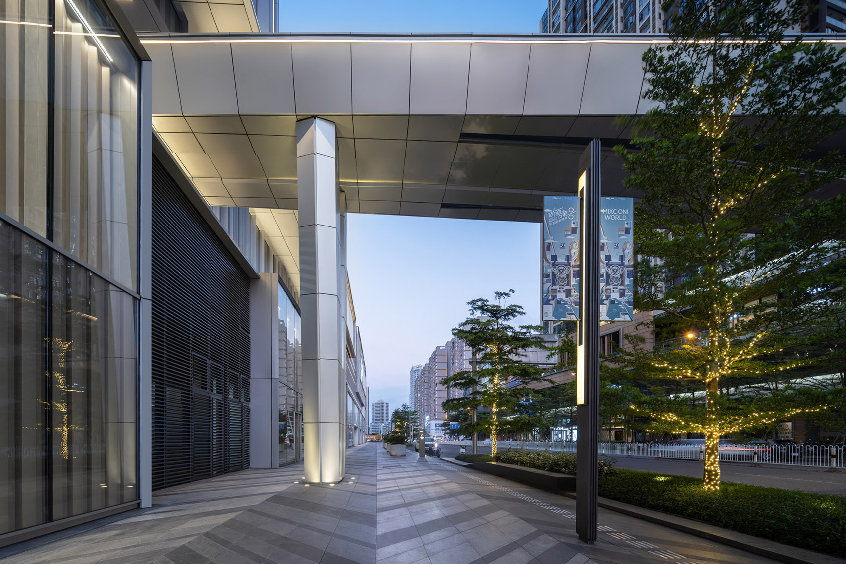 华润置地海口万象城周围景观丨中国海口丨广亩景观·GMX 团队-34