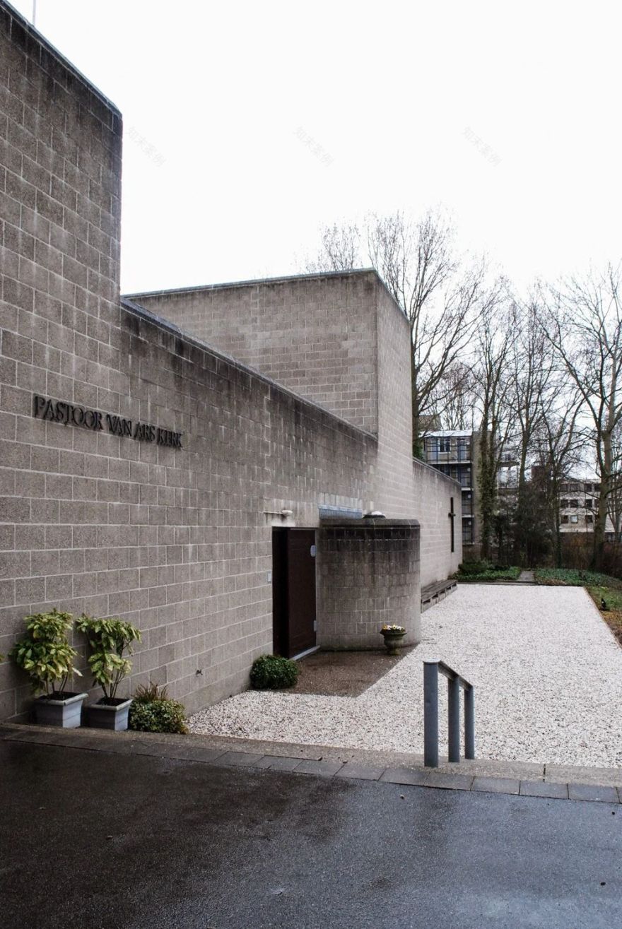 罗马天主教会丨荷兰海牙丨Aldo Van Eyck-7