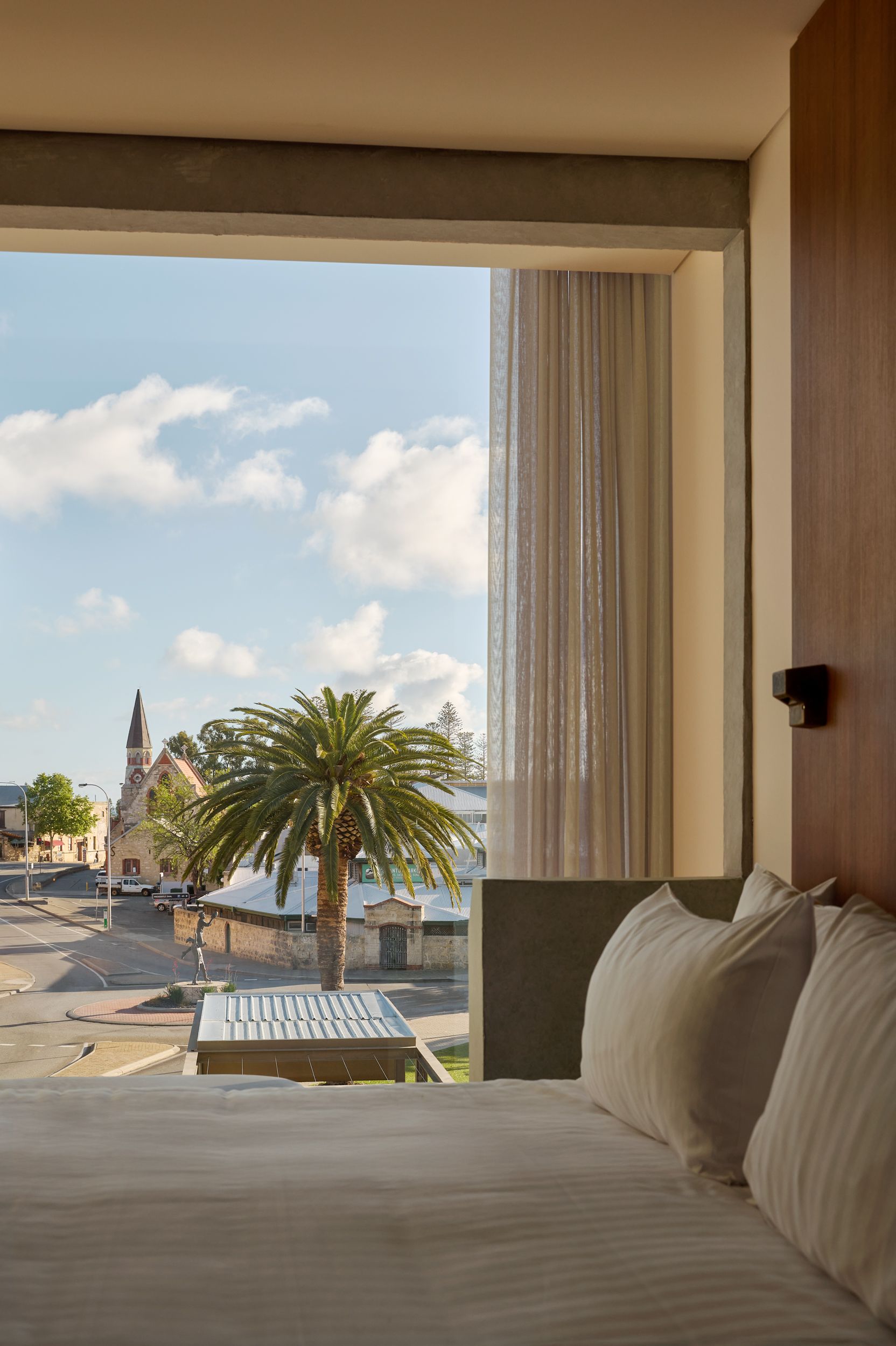 加德酒店 · 大页纸（注：Foolscap常见意为大页纸，但由于不清楚在这个具体语境里是否有特殊含义，如果Foolscap是酒店特定的名称或有特殊指代，此翻译可能不准确） 丨澳大利亚西澳大利亚-27