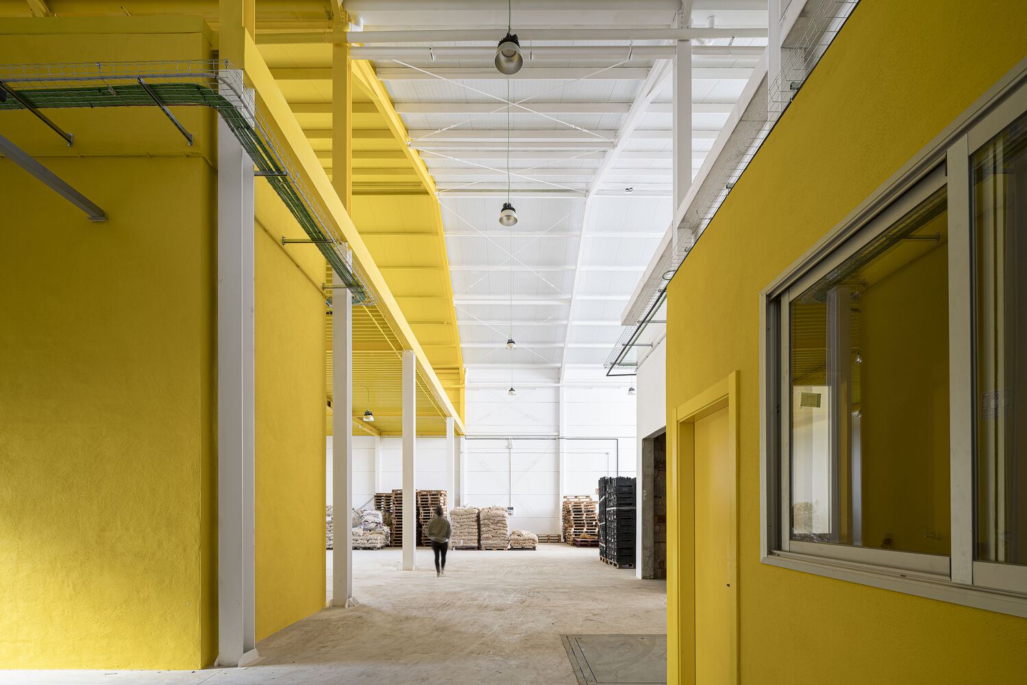 西班牙水果和蔬菜中心Raspa y Amagado建筑丨FORarquitectura-28