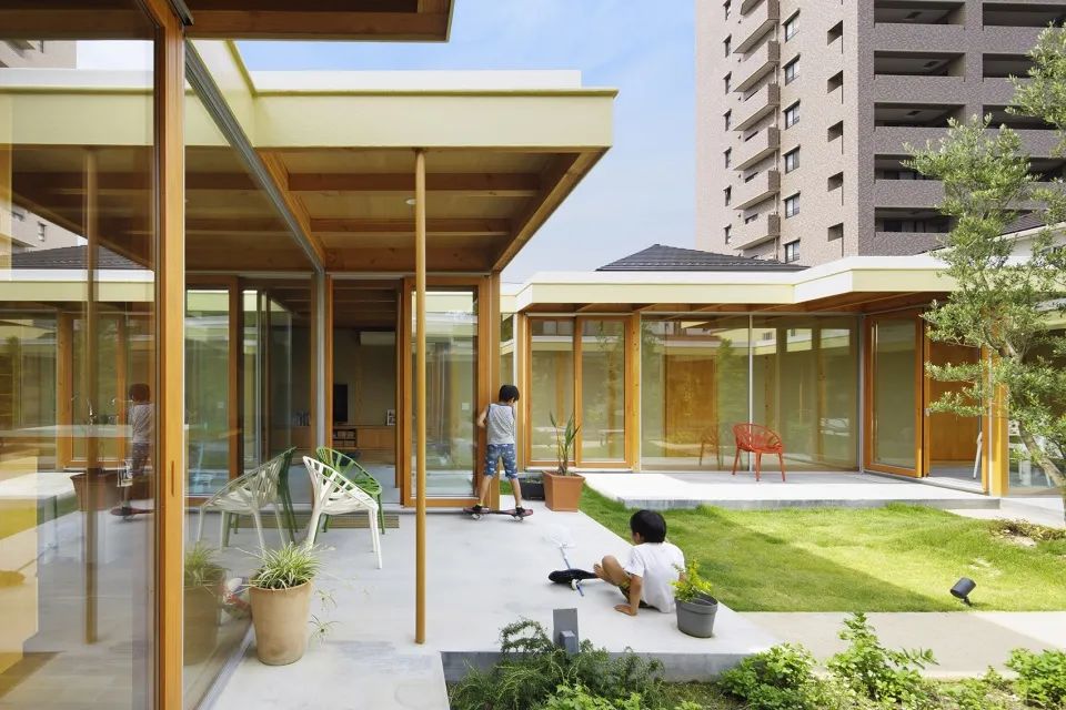 保坂猛建筑都市设计事务所 | 自然光线与环境的和谐共生-68