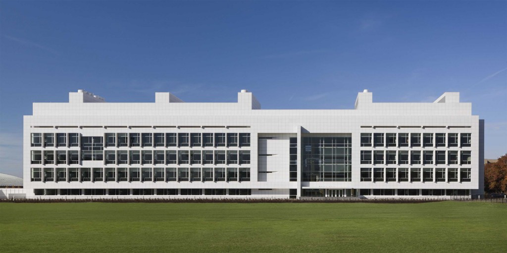 Cornell University, Weill Hall  Richard Meier-4