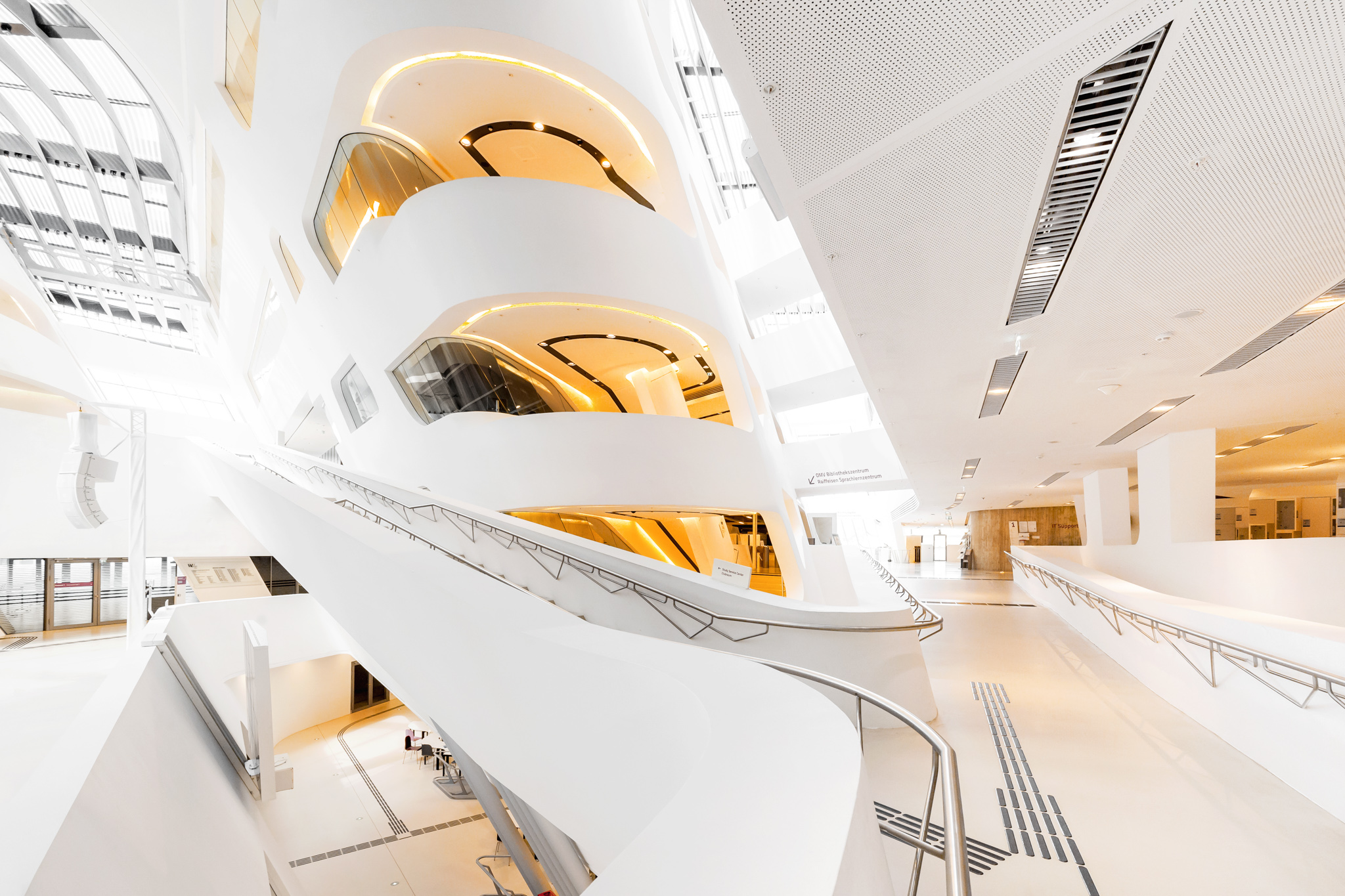 维也纳经济大学图书馆与学习中心丨奥地利维也纳丨扎哈·哈迪德建筑事务所-9