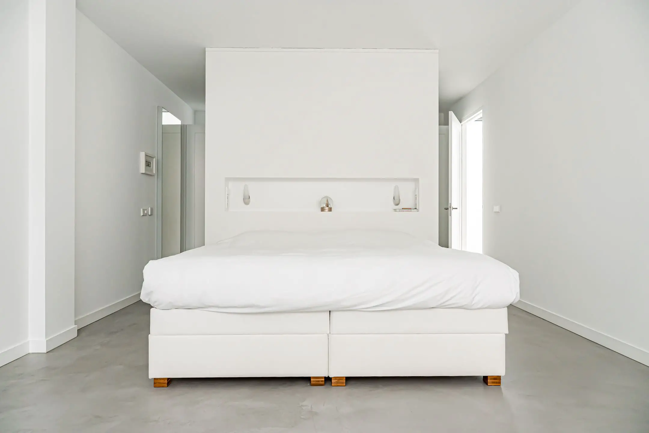 荷兰优雅明亮公寓设计，城市绿意渗透室内-22