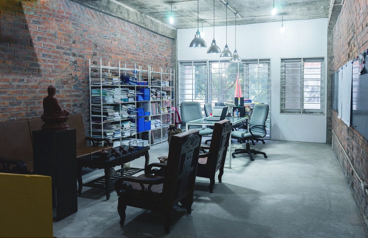 办公楼变身为现代设计工作室-12