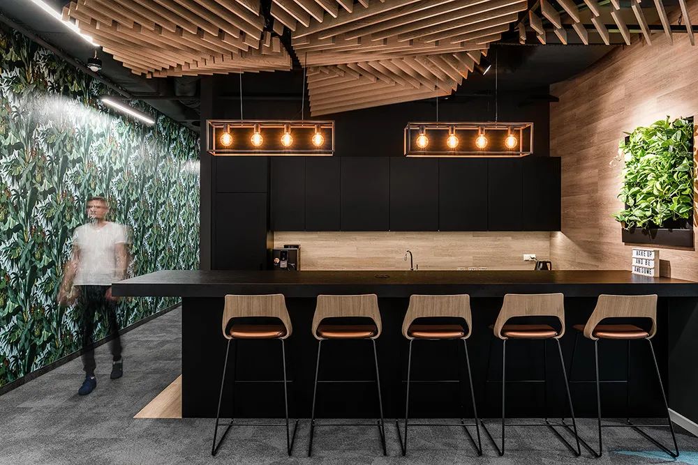 华沙 Volvo 沃尔沃汽车波兰总部丨波兰华沙丨Kinnarps-16