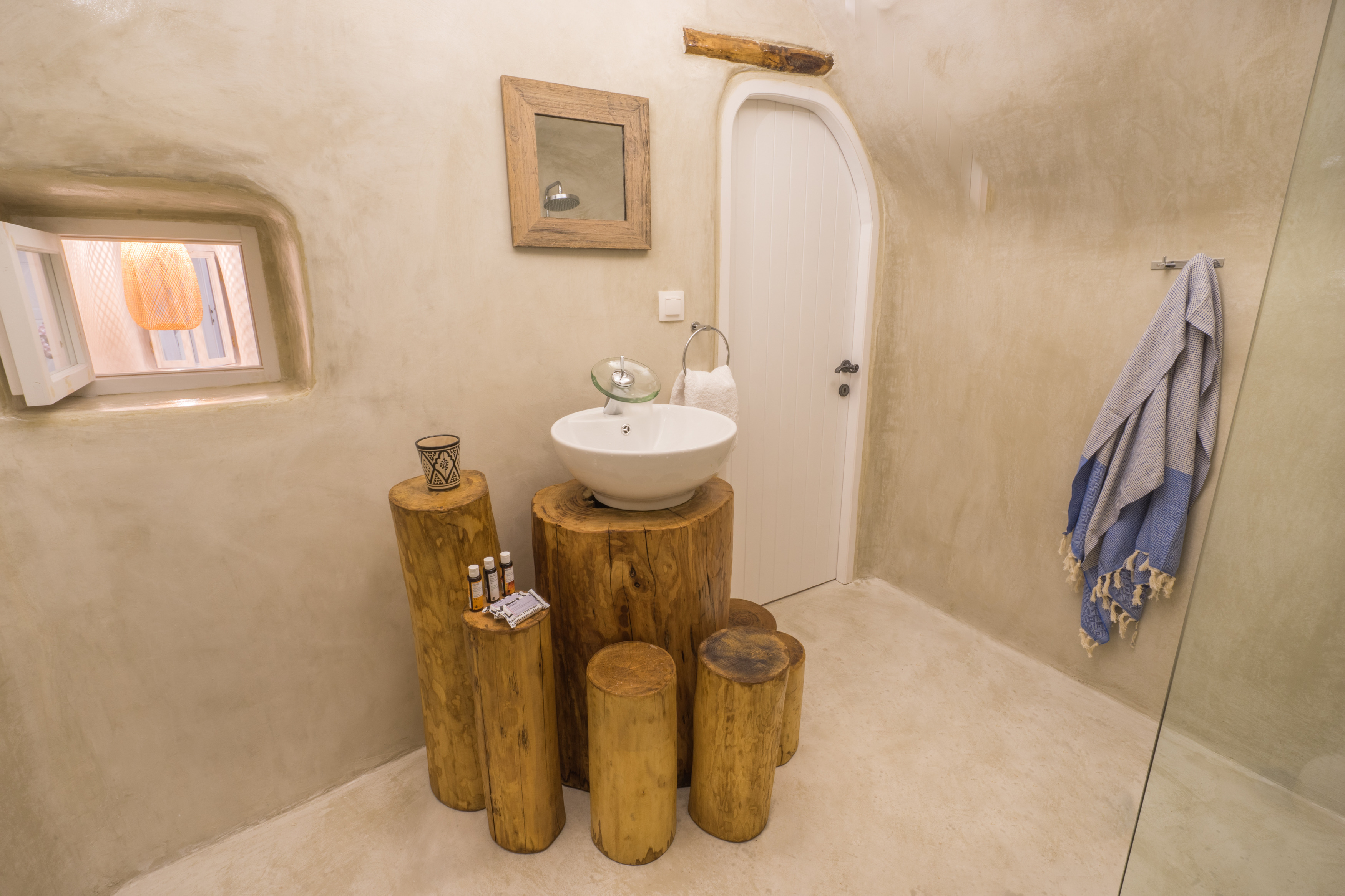 圣托里尼伊亚火山口的帆布套房-21