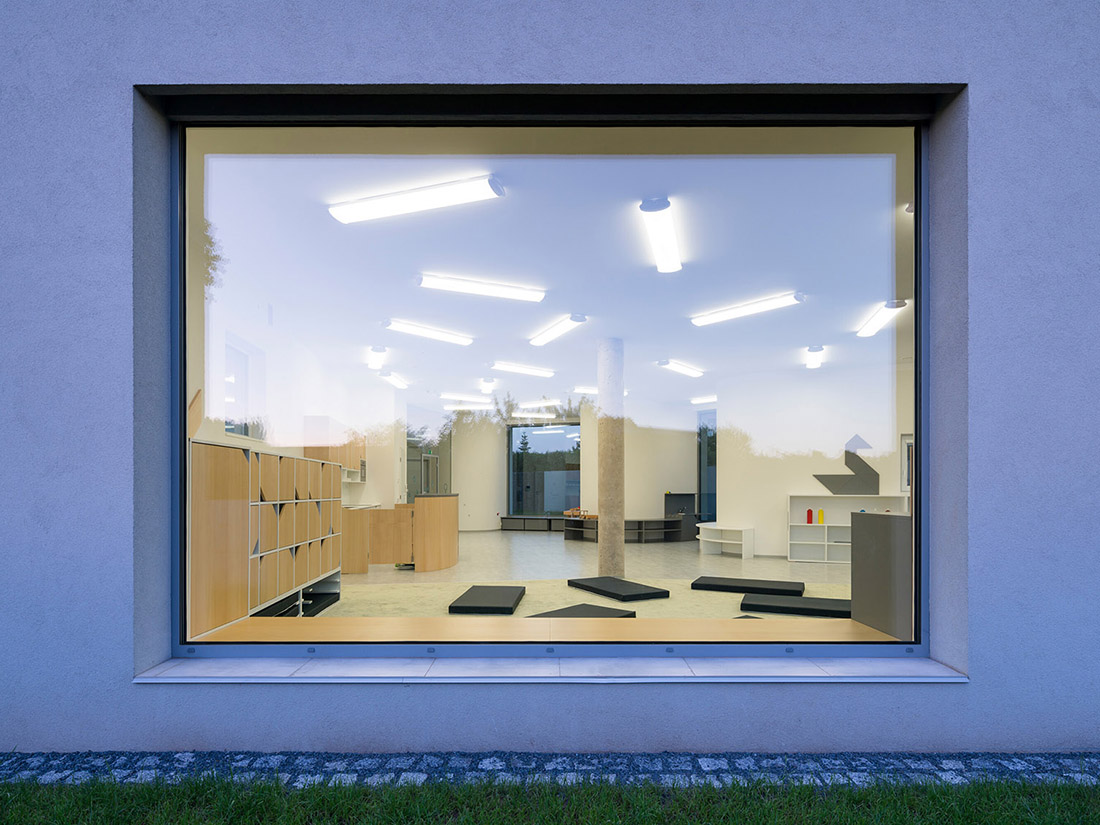 Montessori 幼儿园丨捷克丨No Architects-47