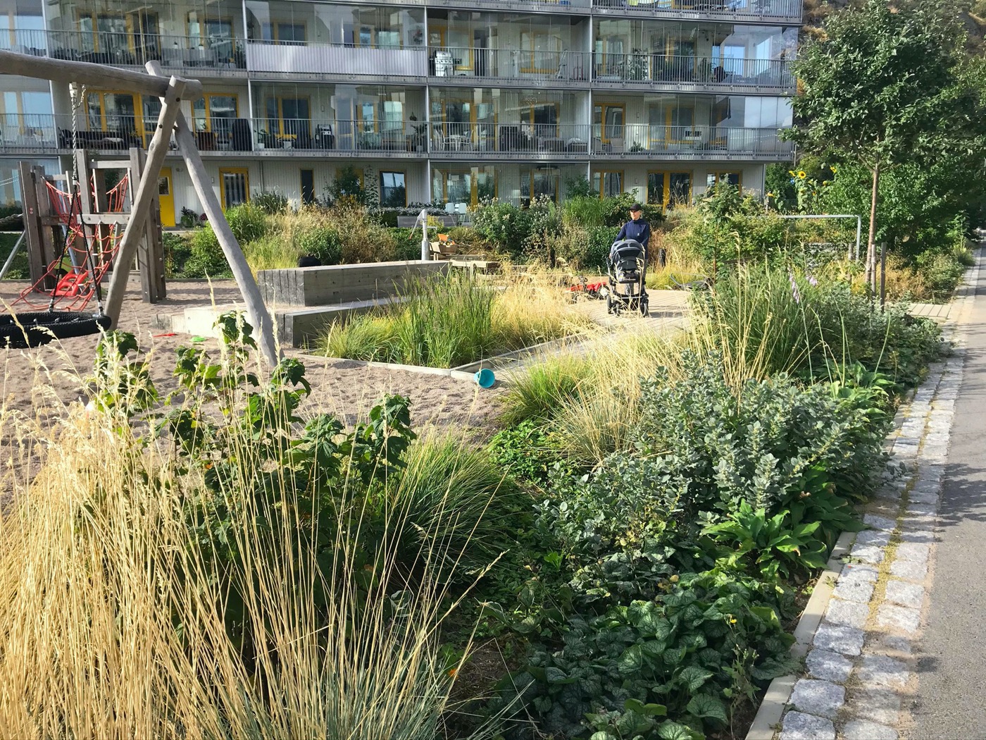 瑞典 Finnboda 船厂改造丨Urbio-25