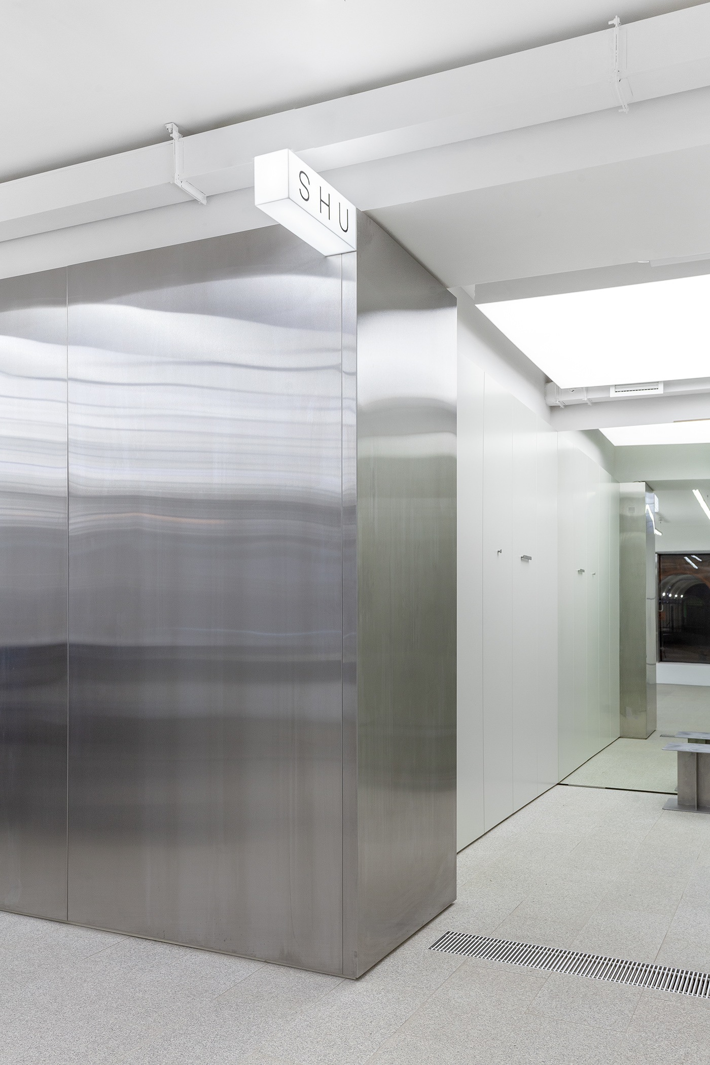 SHU store 服装店丨俄罗斯丨adept.works-31