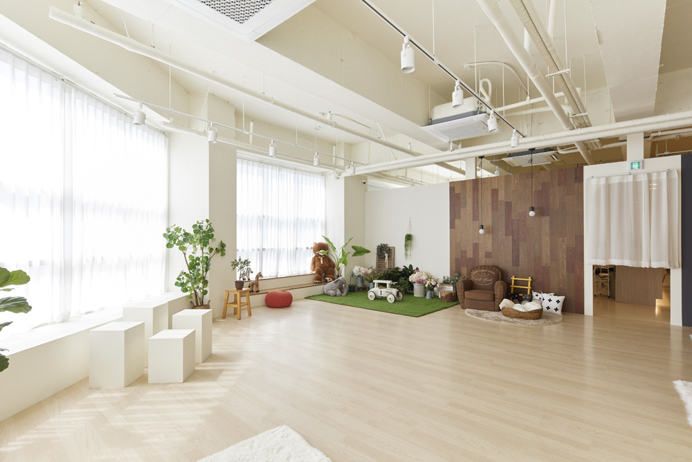 白色木纹打造宁静音乐工作室-8