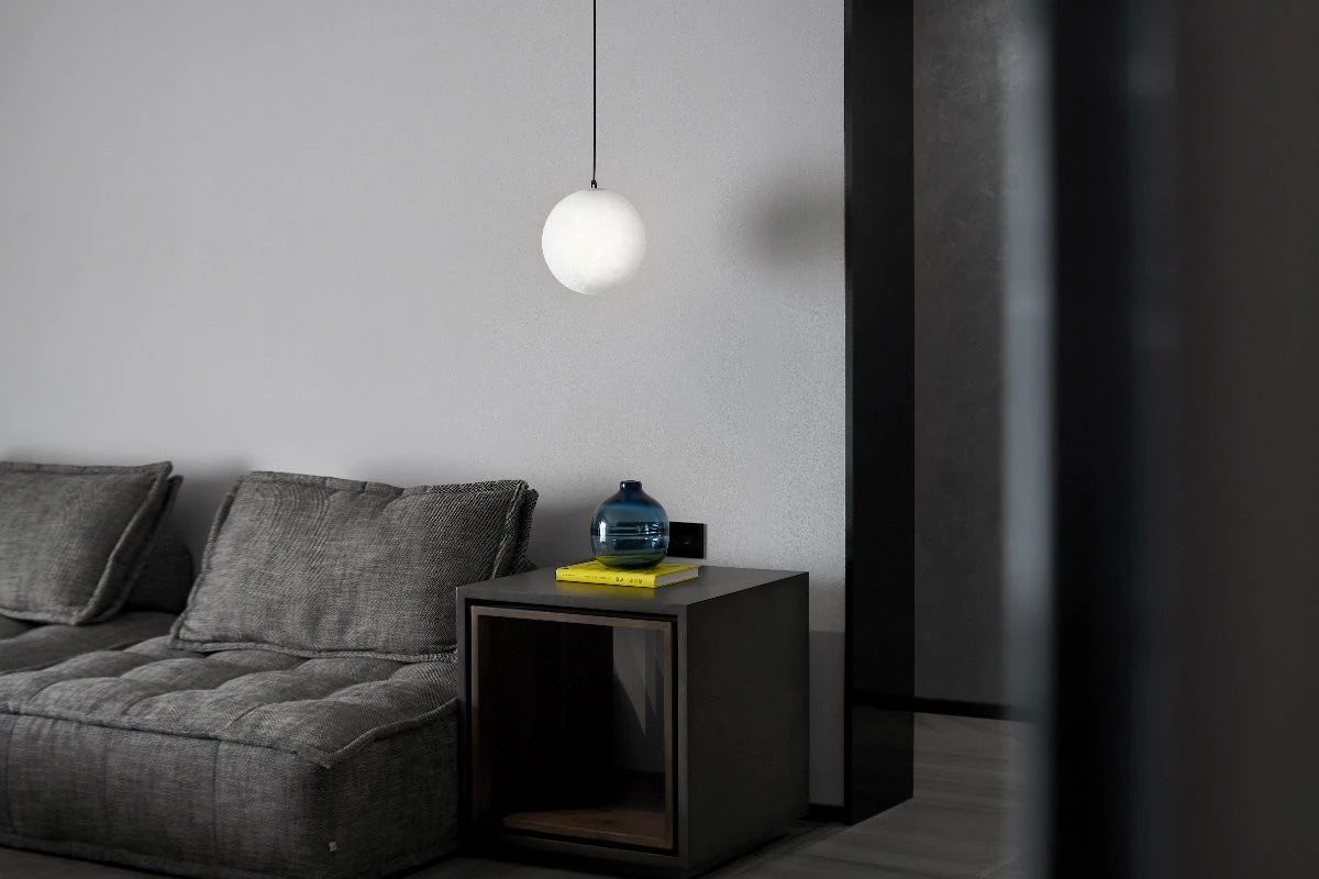 高级灰撞色搭配室内设计-31