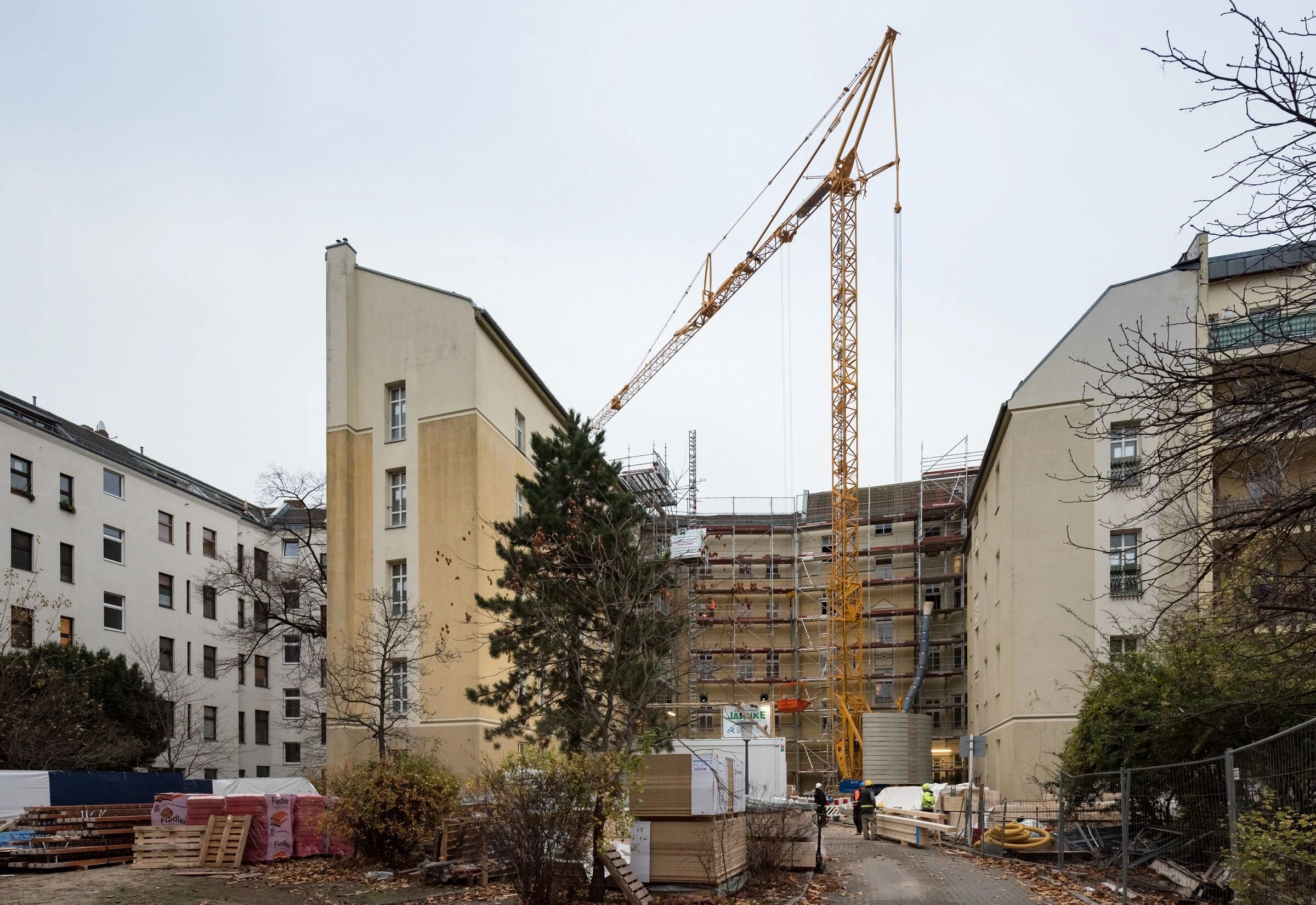 柏林公寓楼绿色改造丨德国柏林丨Patalab Architecture-20