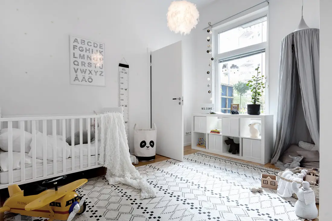 瑞典房产中介展示的精美别墅-9