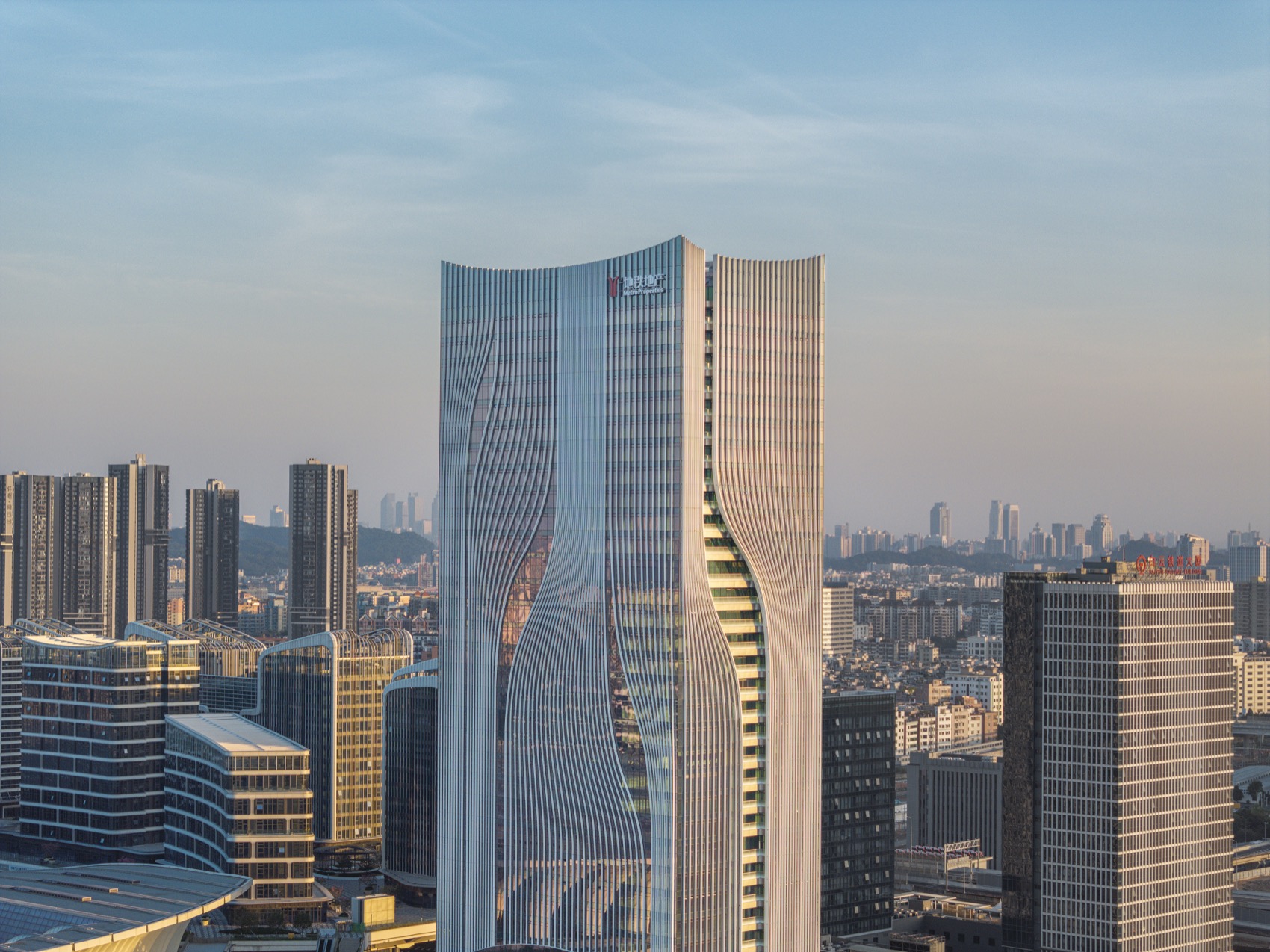 广州白云站TOD上盖建筑群丨中国广州丨华南理工大学建筑设计研究院有限公司等多家单位-37