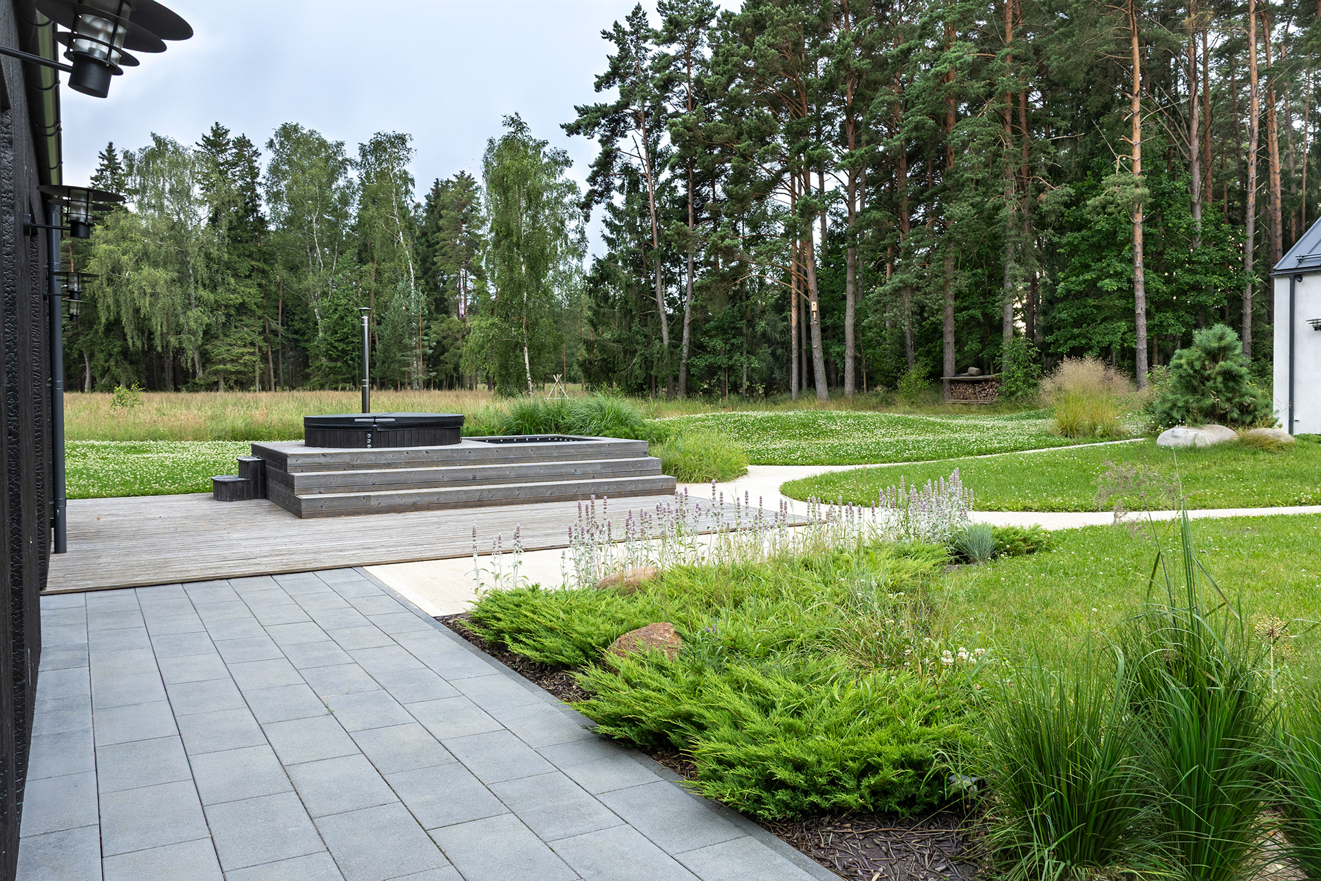 拉脱维亚恩古雷私人花园设计丨景观建筑师Agnese Purvina-8