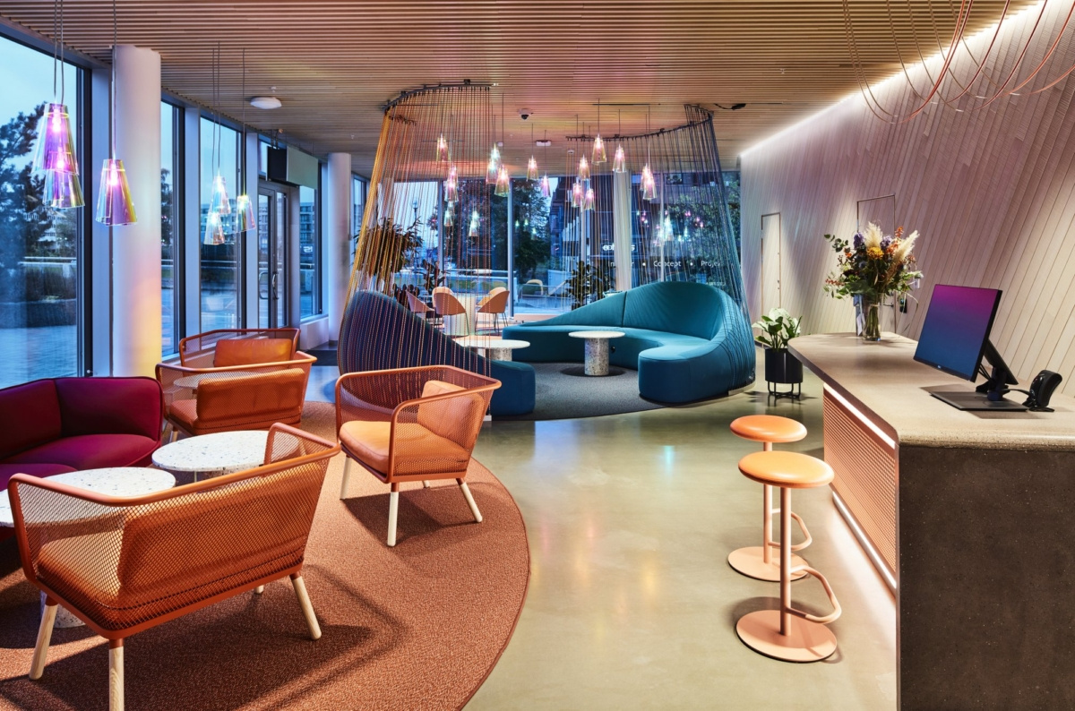 瑞典 Tre 总部室内设计 | 活力四溢、运动健康的工作环境-14