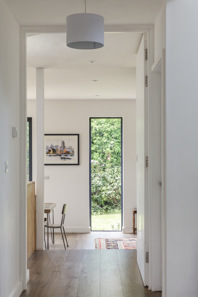 "翻新"英国 60 年代平房,打造现代家庭生活空间-28