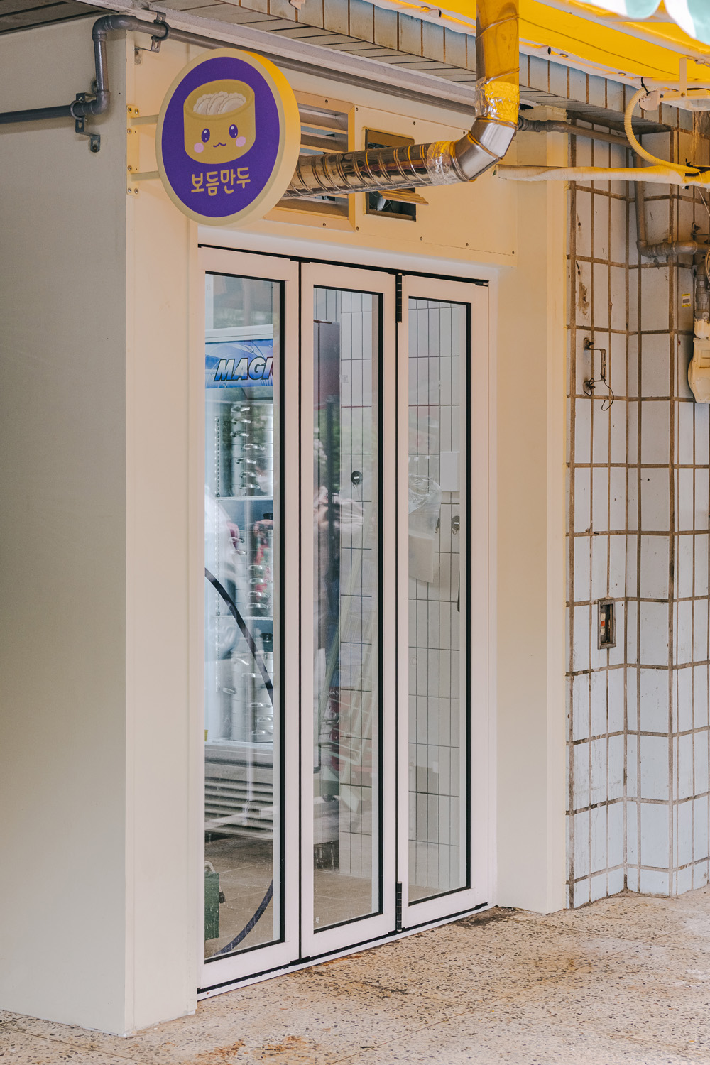 白色极简 | 6 层豪华别墅的室内设计惊喜-13