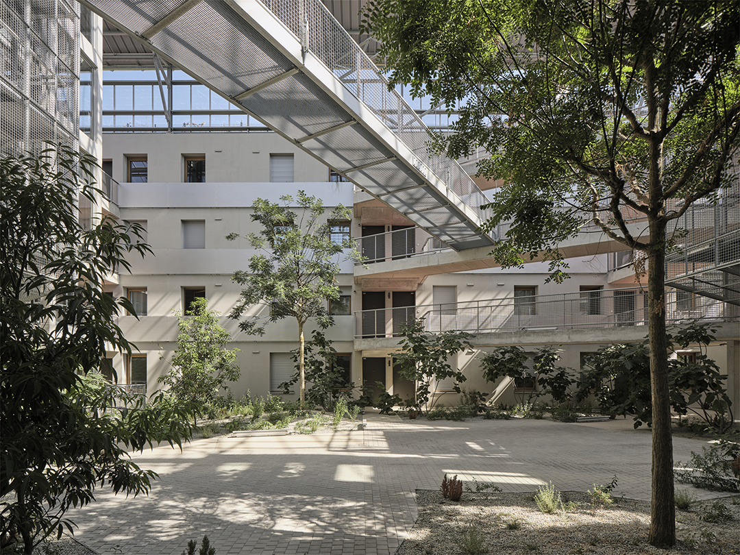 新作 | 洒满阳光的大船：法国UTOPIA住宅 / Champenois Architectes-12