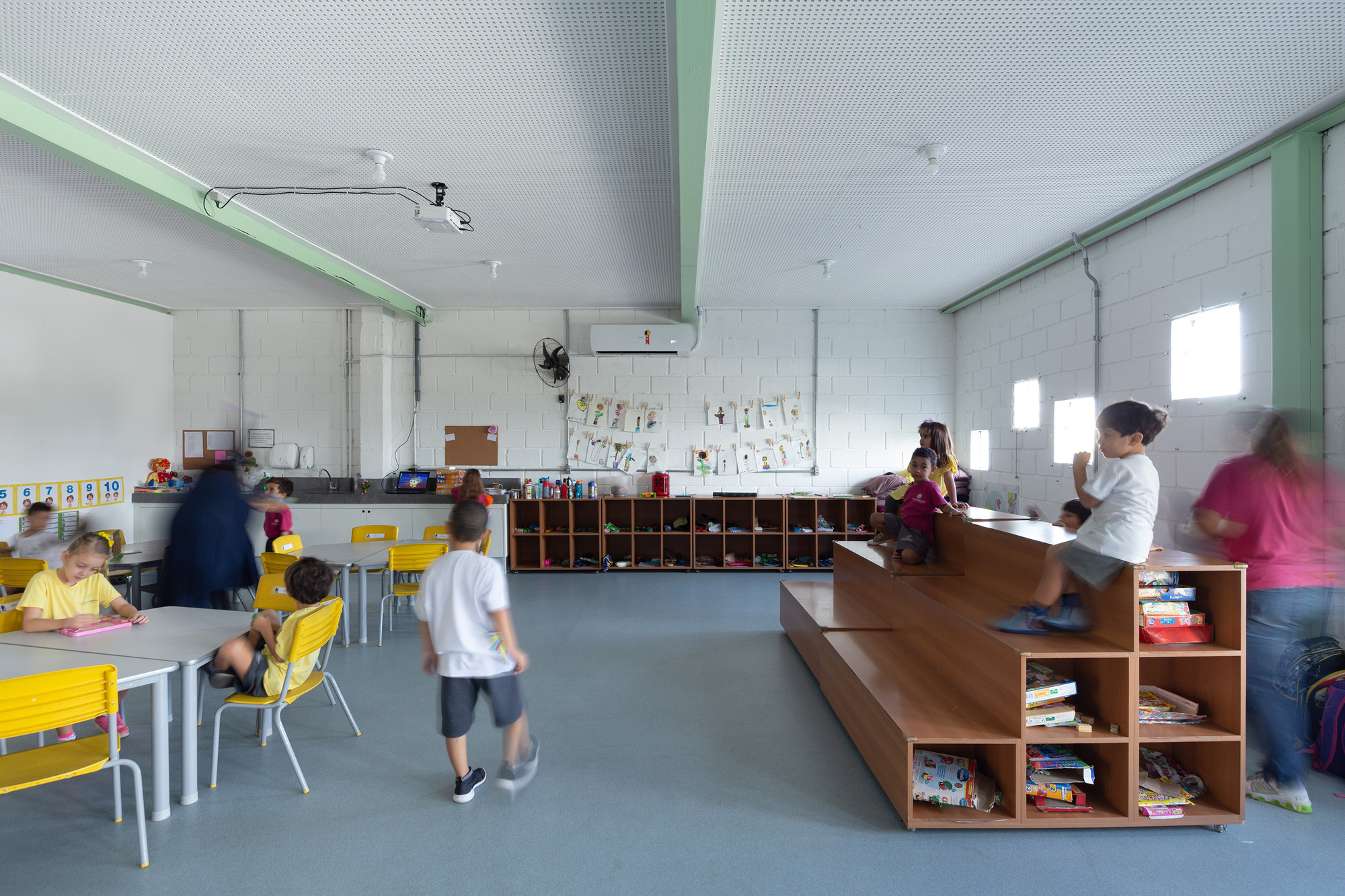 Casa Fundamental Kindergarten / Gabriel Castro + Marcos Franchini (BIRI) + Pedro Haruf-24