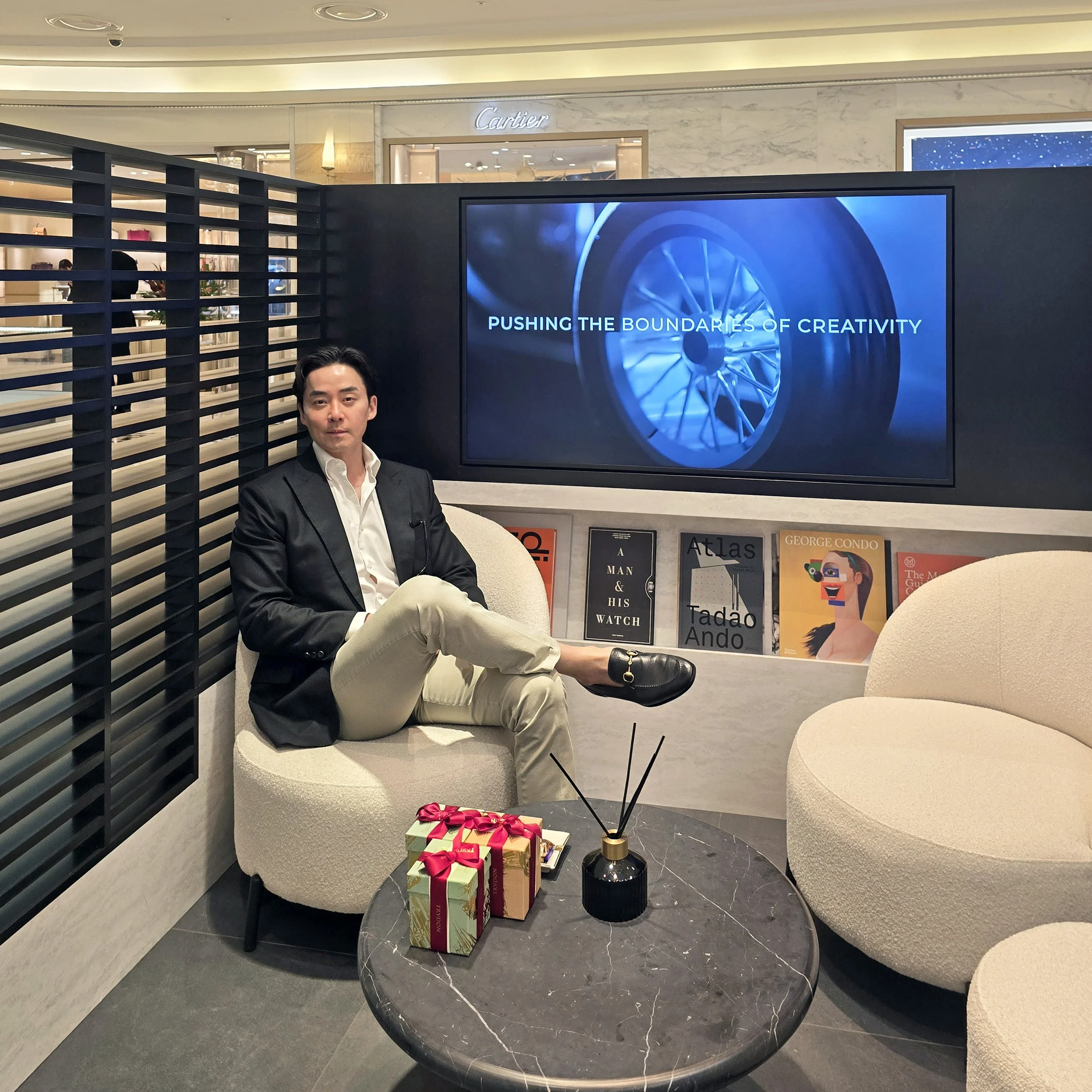 l'epee 1839 store in galleria luxury hall east — hjl studio-23