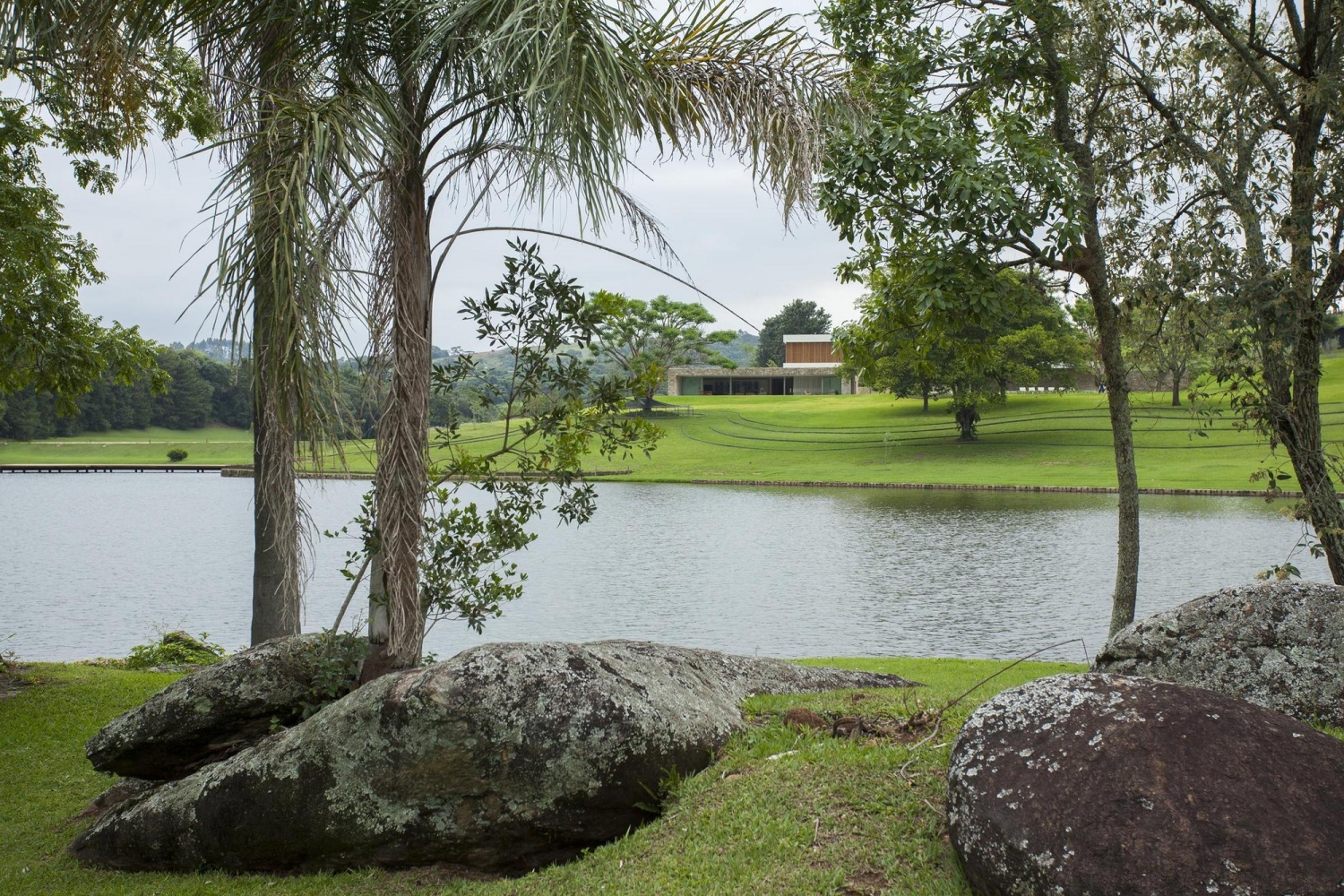 巴西伊塔蒂巴住宅丨RoccoVidal P+W-20