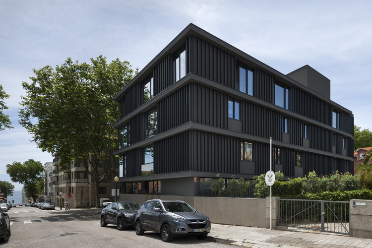 葡萄牙波尔图海岸公寓建筑-19