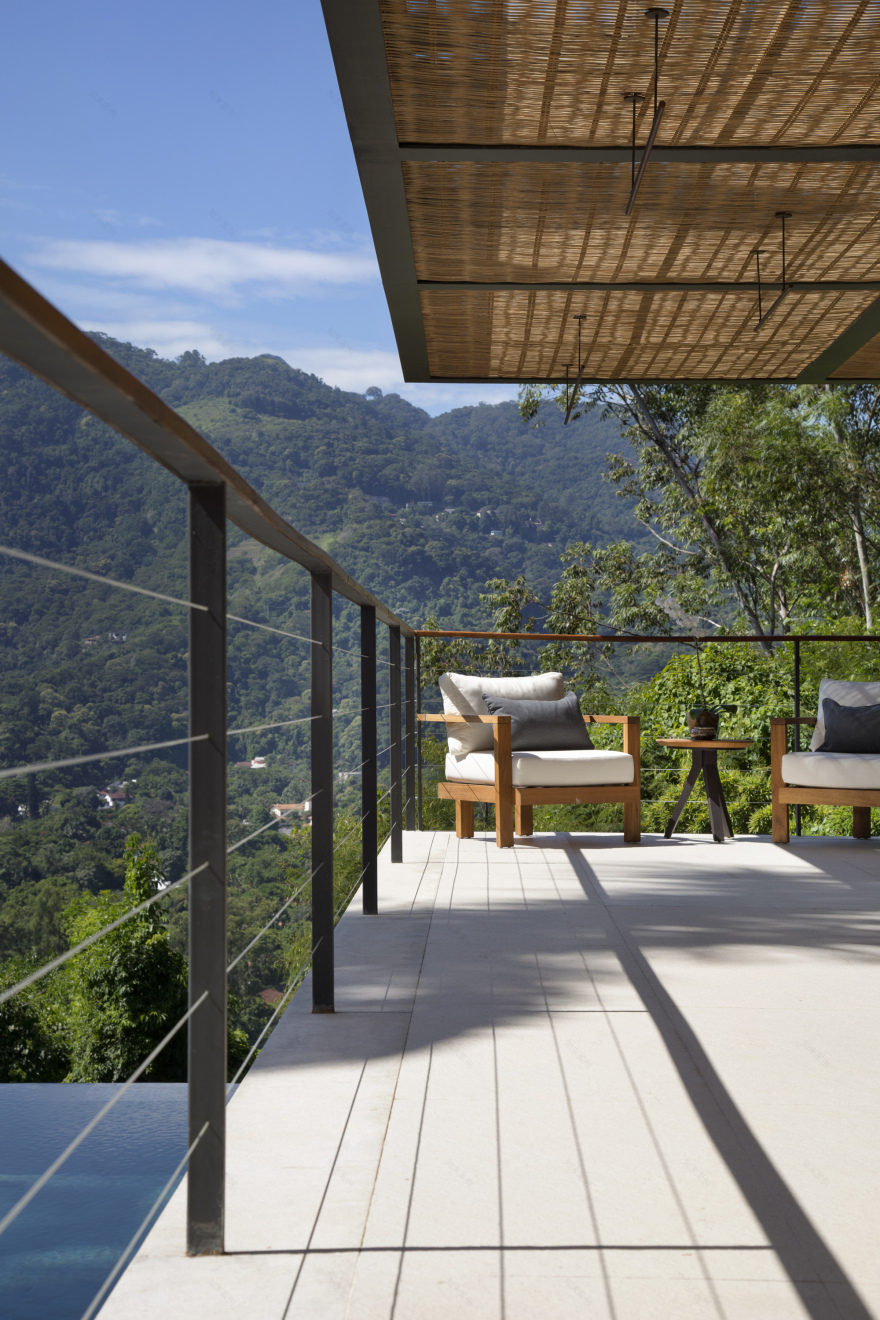 里约热内卢绿意盎然的无界泳池别墅-18