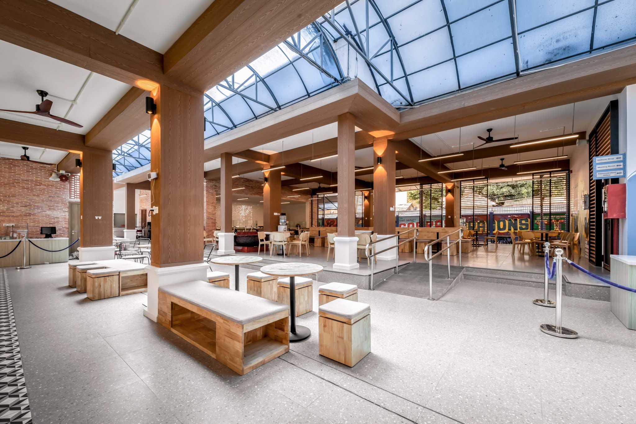 ISHCMC 员工食堂和自助餐厅丨Vacons Architects-19