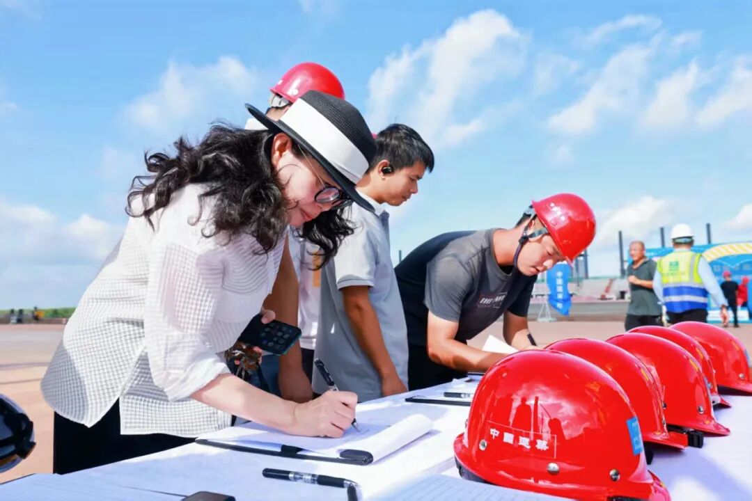 2025年省建筑施工消防应急救援演练暨质量安全观摩会成功举办-8