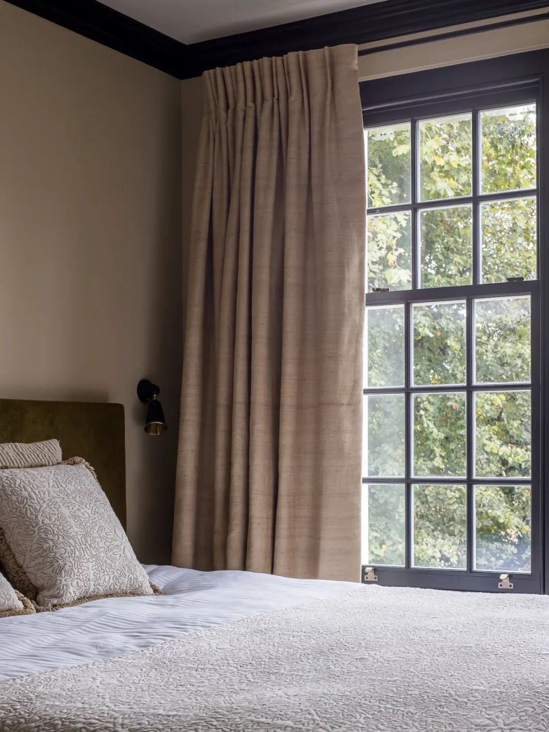 Nathalie Deboel 的温暖极简主义 | 比利时自然的室内设计美学-23