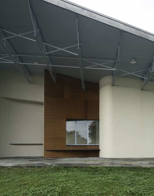 灰白色尼瓦泳池别墅丨美国纽约丨GAuthier Architects-14