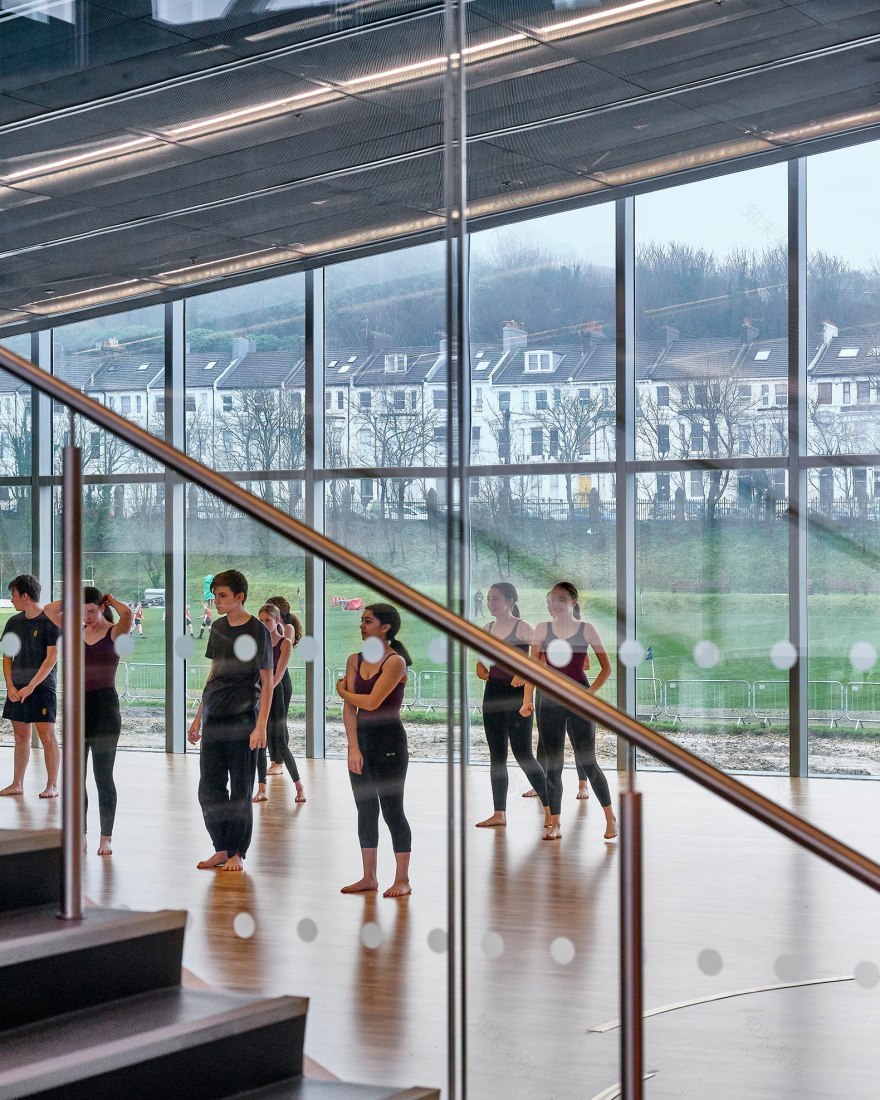 布莱顿学院科学与体育学院大楼丨英国丨大都会建筑事务所(OMA)-65