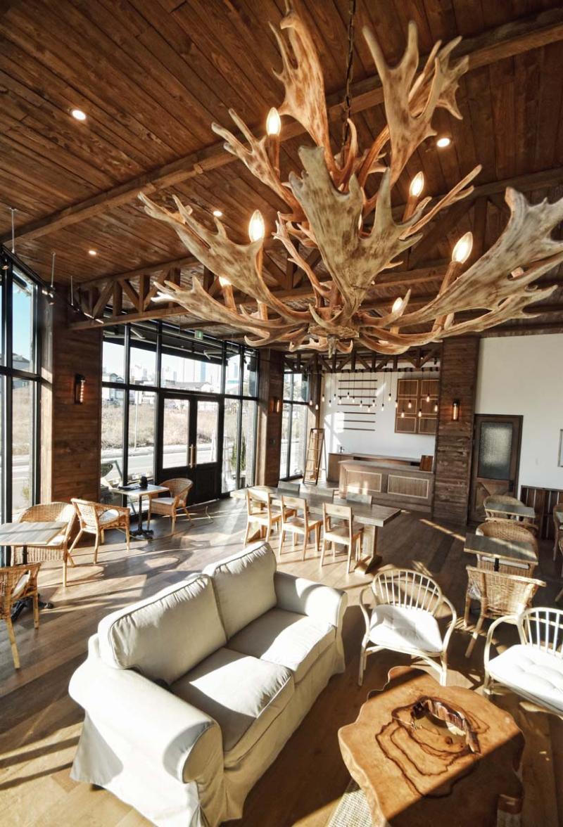 欧式家居氛围的 17 平米咖啡厅设计-8