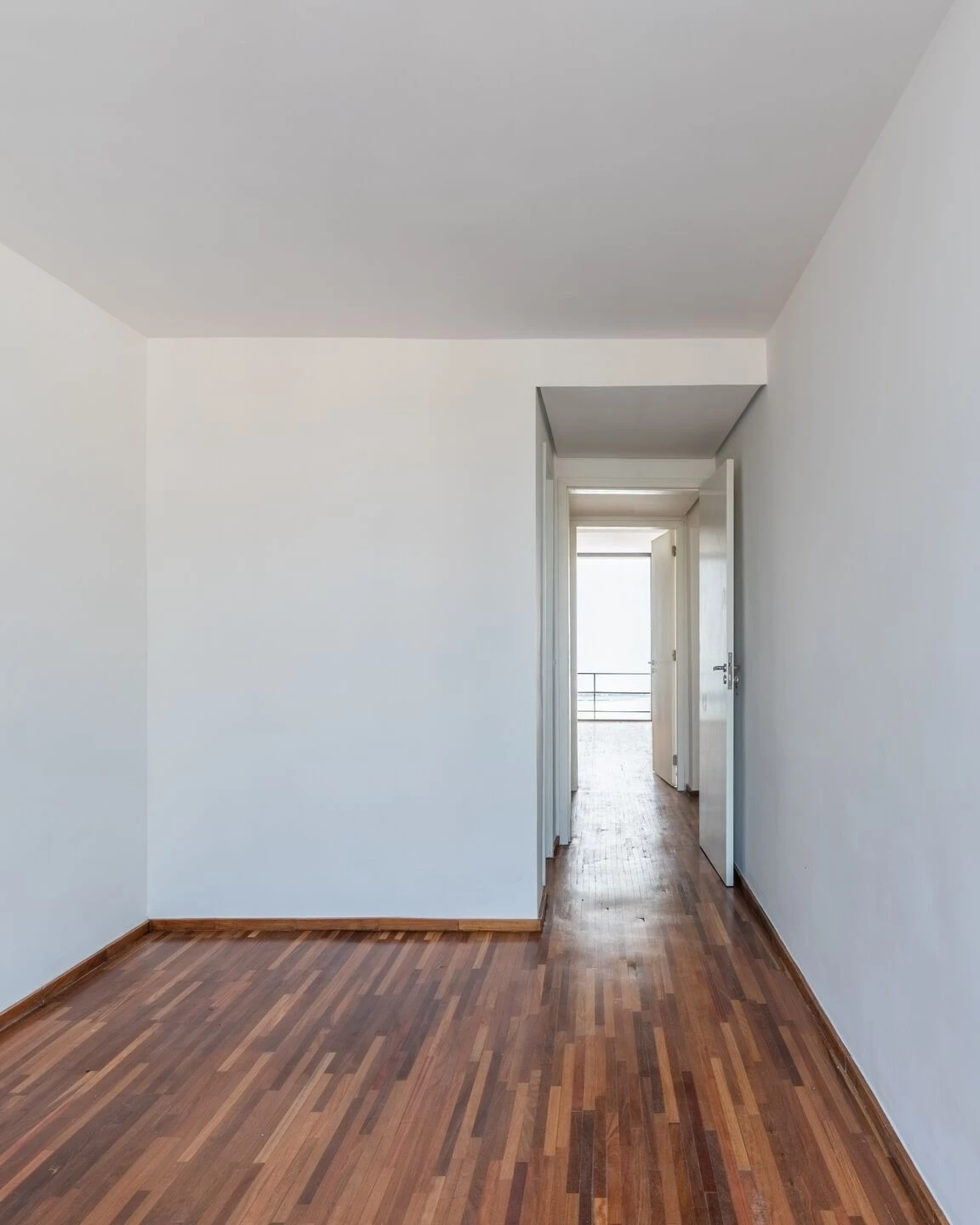 巴西 Vila Leopoldina House | 简约灵动的三层私人住宅-22