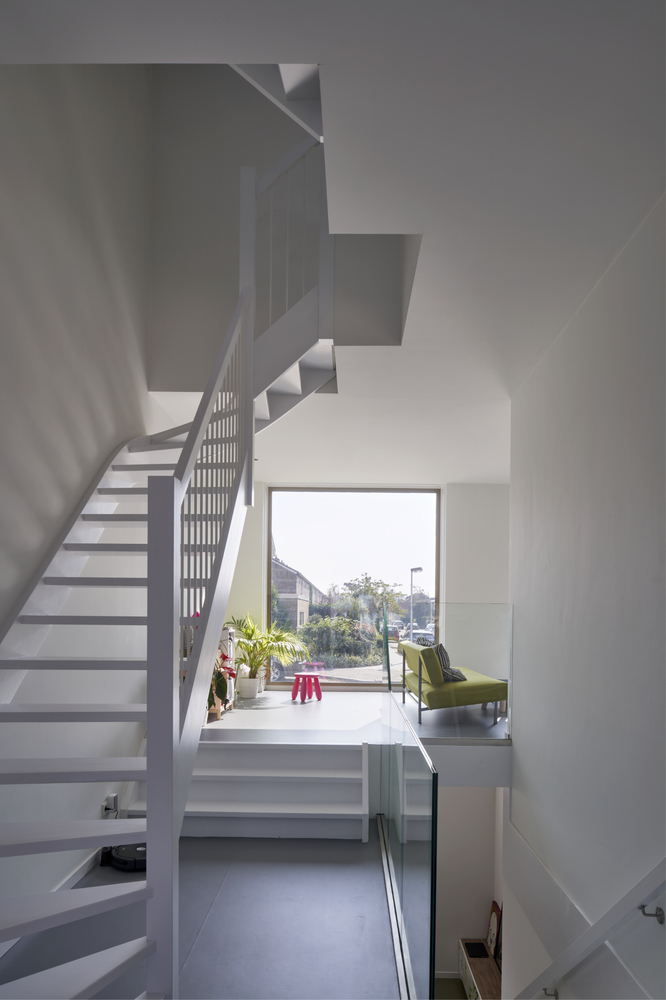 惊艳的荷兰混凝土错层住宅-31