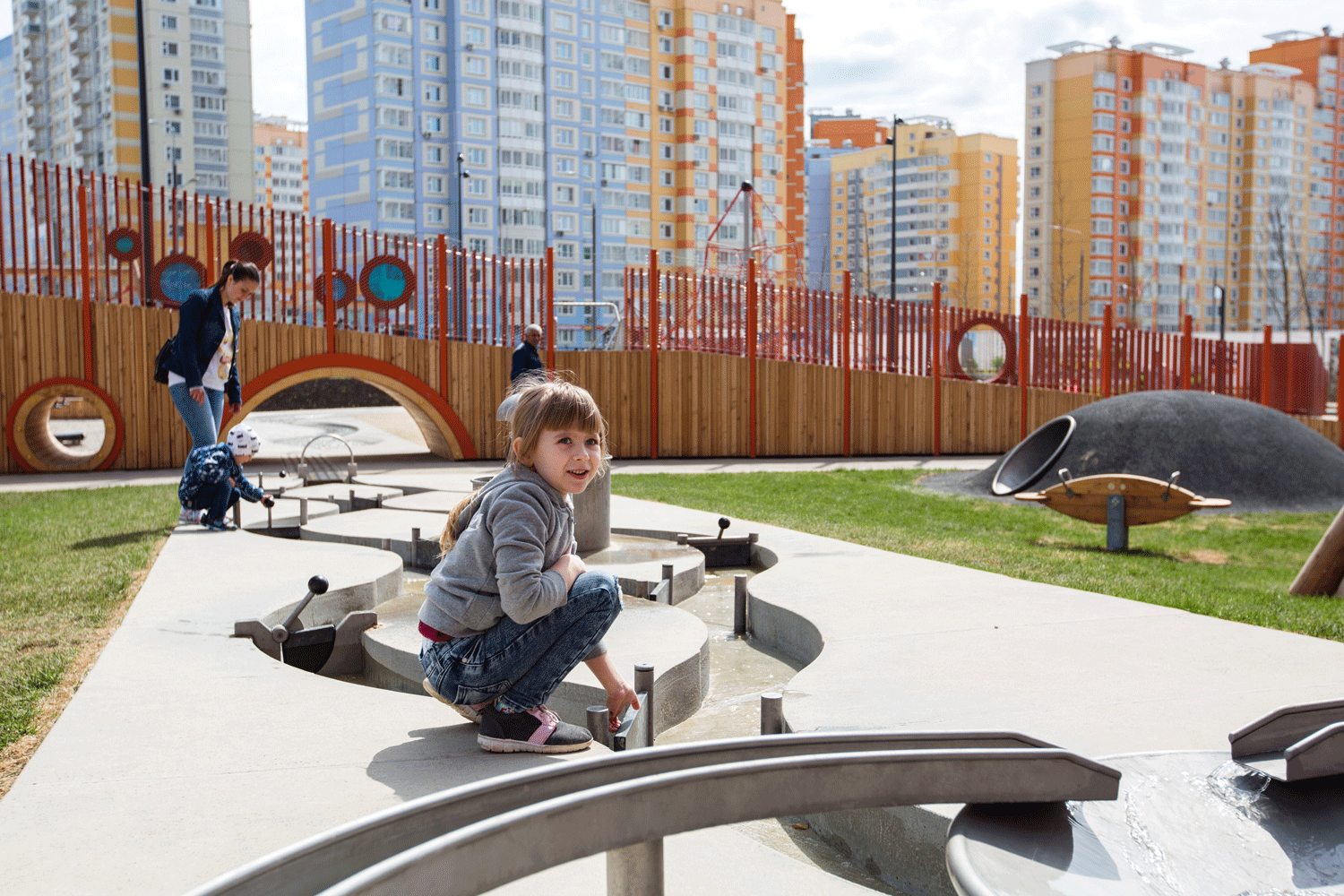 俄罗斯金字塔游乐场-19