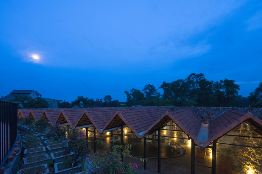 回归自然的现代乡村家园-82