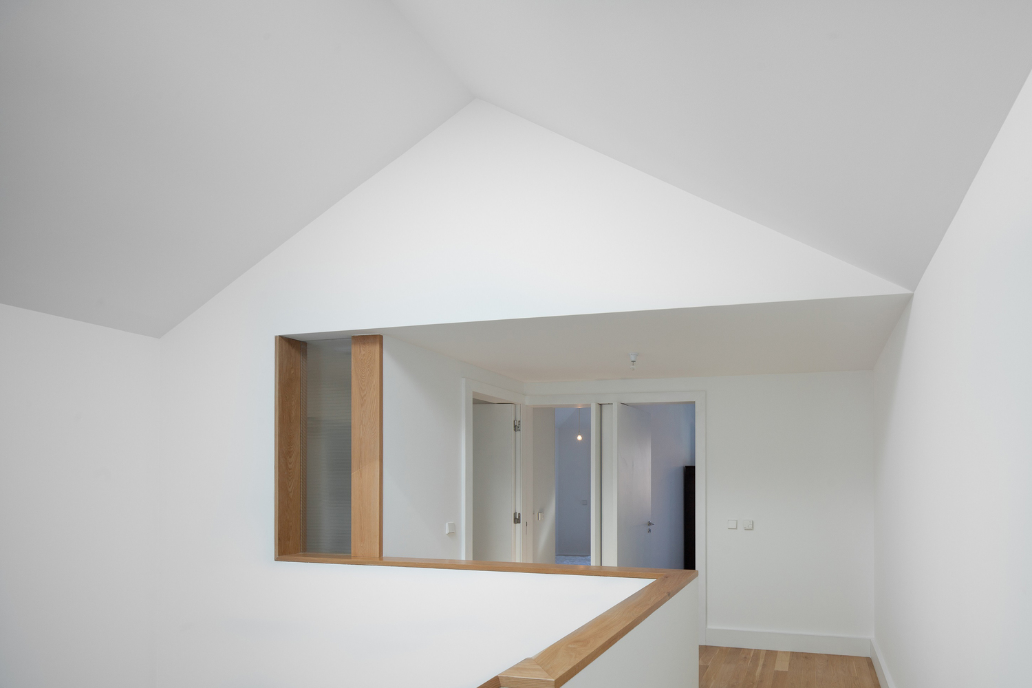 葡萄牙波尔图 19 世纪老宅的现代重生-62