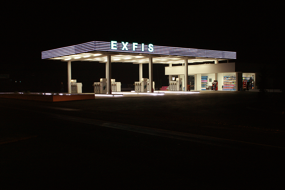 EXFIS 燃气站 | 工业风与商业的完美融合-14